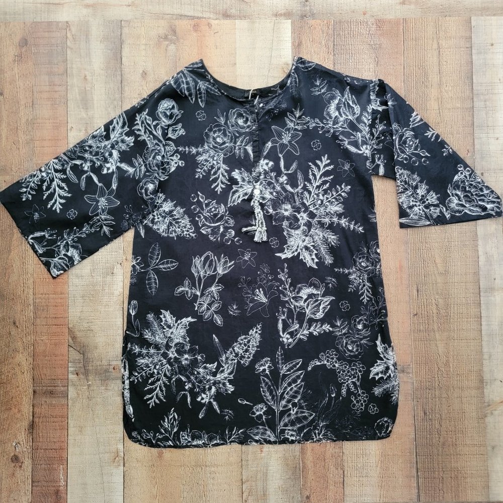 Saya Black and White Lawn Stitched Casual Shirt